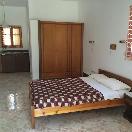 Apartment Mihalis *