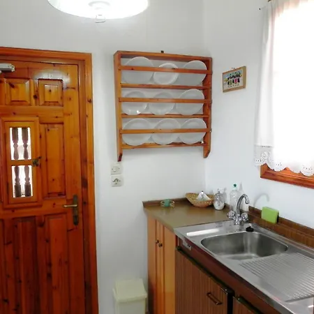 Mihalis Lakki (Karpathos)