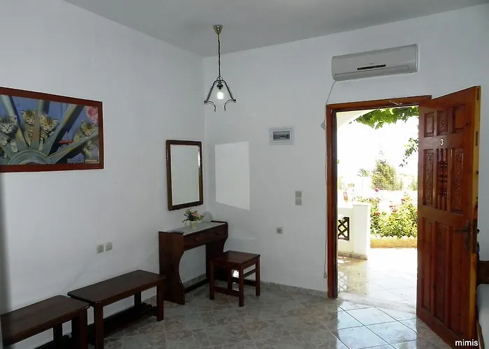 Mihalis Lakki (Karpathos)